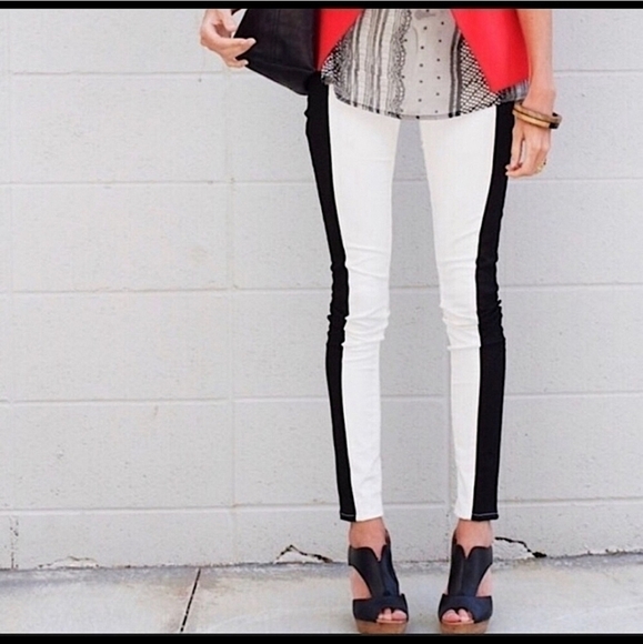 Rag & bone Mid-Rise Skinny Jeans in white with black tuxedo stripe Size 25 - Picture 1 of 14